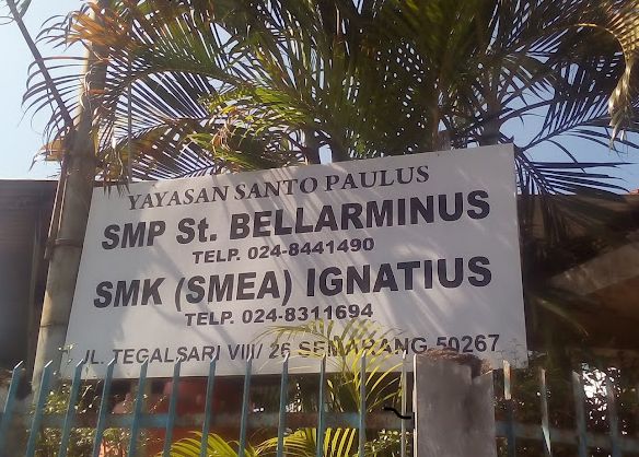 SMP Bellarminus